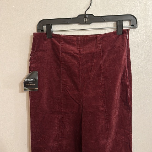 FOREVER 21 70’s style velvet flared pants - Picture 2 of 2